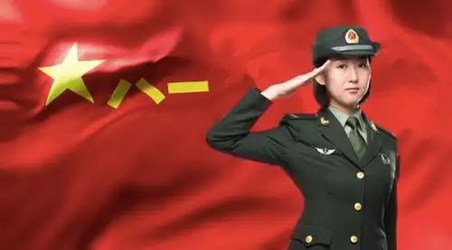 登上征兵海报的女孩:穿着军装的自己,是这辈子最美的样子