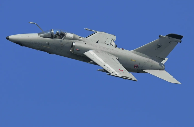 amx轻型攻击机意大利和巴西联合研制虽受两国欢迎但出口不顺