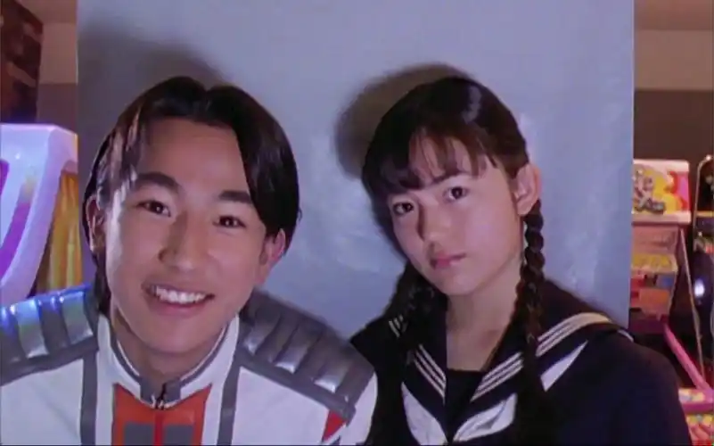 【迪迦奥特曼】野瑞情路坎坷 除了真由美 不是奶奶辈的人就是机器人