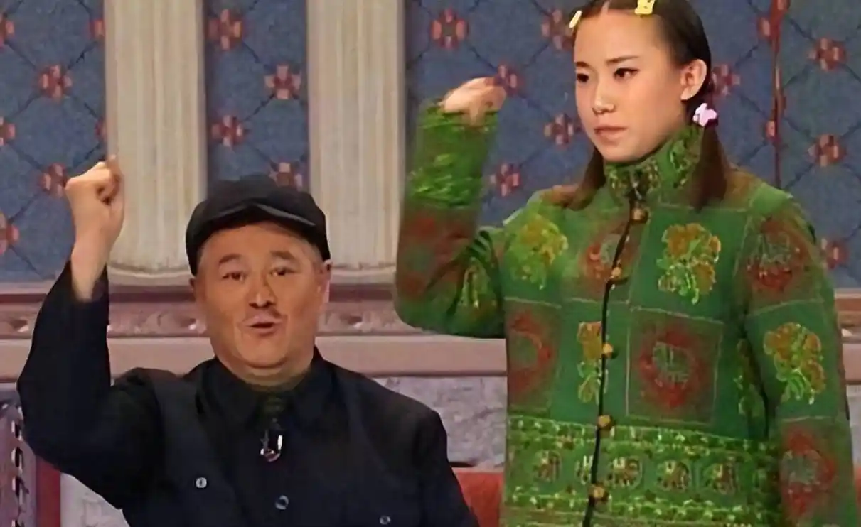 丫蛋:有公司给我三年一亿的合同,我回绝了,永远不会背叛赵本山_小品