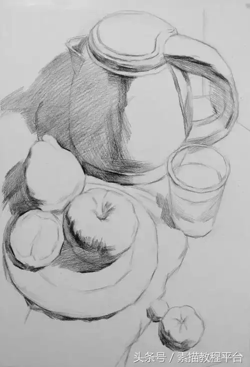 素描静物步骤图2