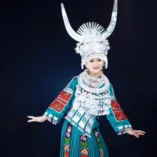 苗家印象苗族服装女苗族盛装主持人走秀歌手摄影旅拍苗绣服饰定制