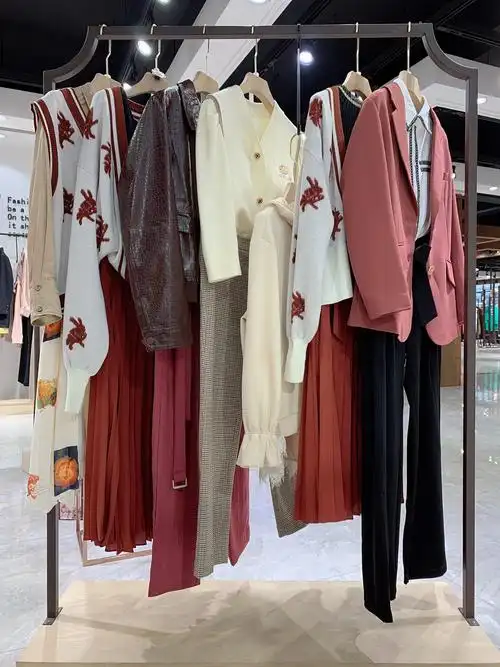 朗斯莉女装品牌优雅知性三标齐全