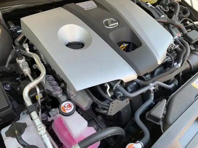 雷克萨斯es300h一个月深度测评,更新引擎盖图