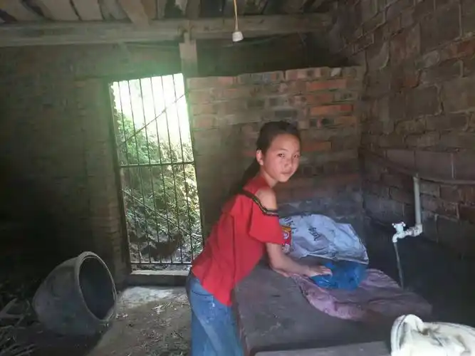 爱满宣汉#5.28帮困助学#欣颖,一个命运多舛自强不息的女孩