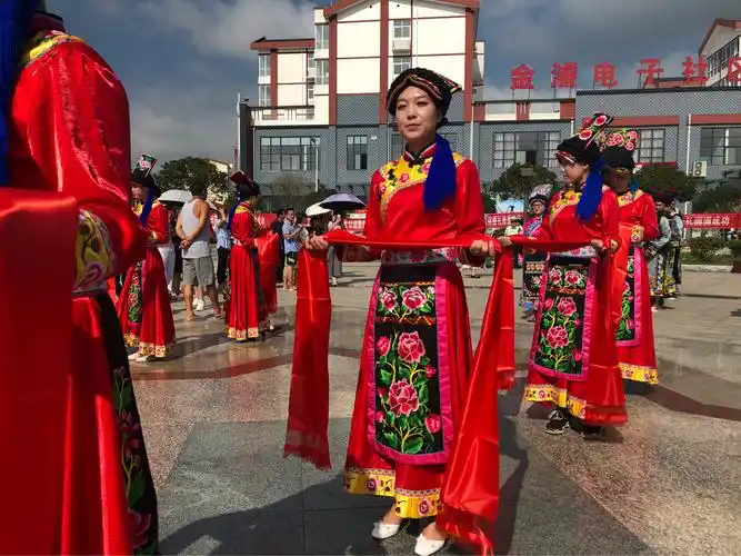 陕西宁强第二届"七夕"羌族集体婚礼大安专场