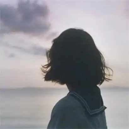 唯美安静背影头像女生意境图片
