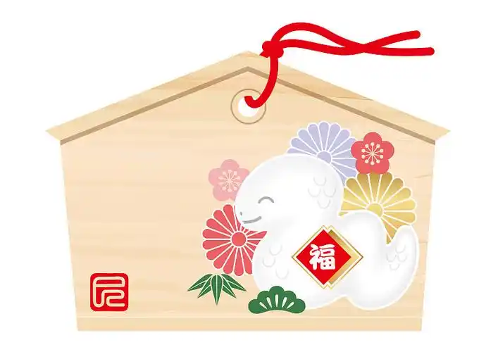 日本许愿图片平板电脑与蛇年的象征,新年访问神社孤立在一个白色的