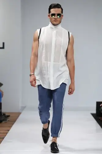 2016春夏 新加坡 男装 背心上衣 上衣 服装 休闲裤 裤子/短裤 彩色