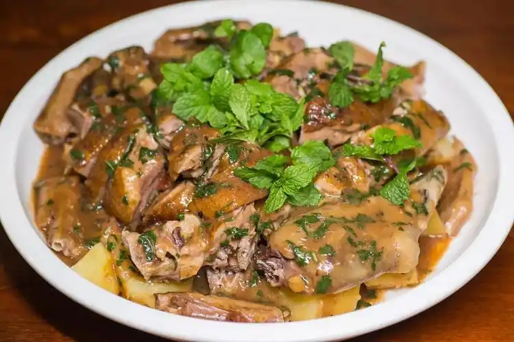 大良这家"椰林亭阁"主题餐厅,散发着"马尔代夫"气息,靓到哇唔停口!