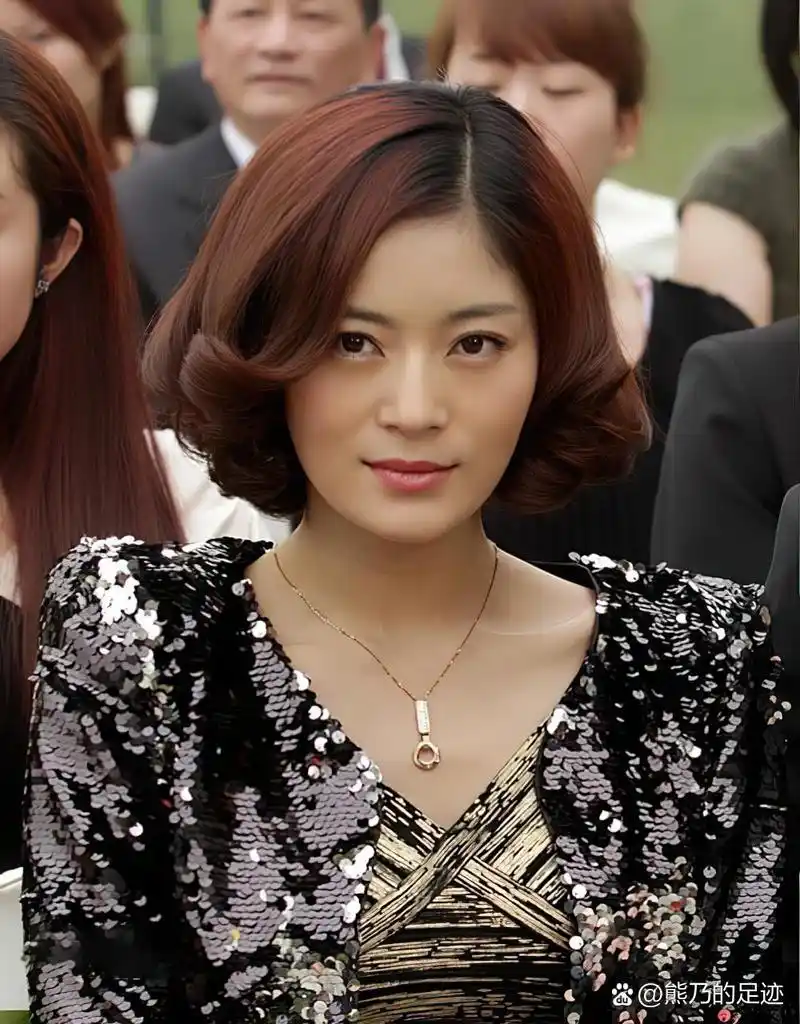 女人的抉择演员表 《女人的抉择》是一部都市励志剧,讲述了在人生的