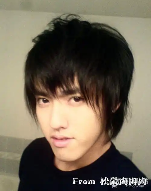 exo早期出道前照片曝光 长相惊天地泣鬼神