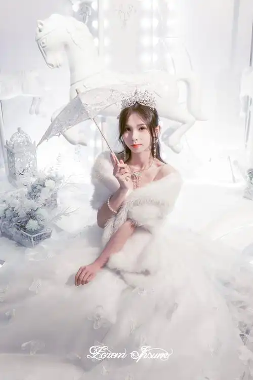 梦幻纯白婚纱少女梦中的婚礼婚纱摄影