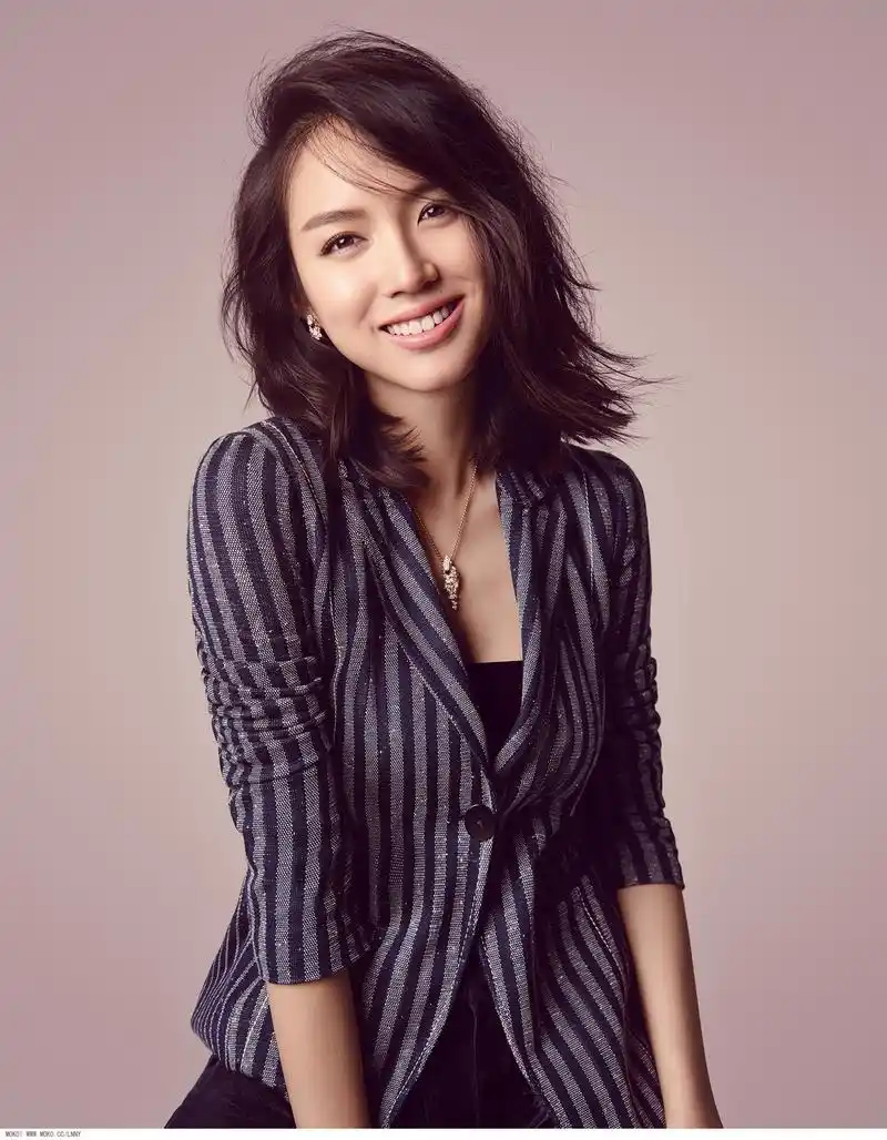 知性优雅,妙曼身姿—张梓琳