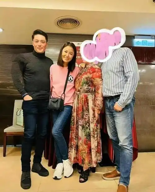 霍建华穿紧身衣彻底油腻,不如大3岁妻子年轻|孙俪|马伊琍_网易订阅