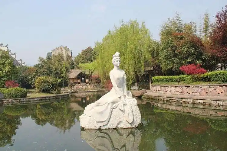 无论西施存不存在,她的故事真不真实,这个人物的出现都让历史多了些许