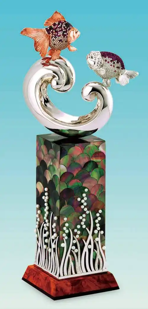 艺通中西,宝耀华夏——记中国工艺美术大师刘红宝先生_设计_首饰_作品