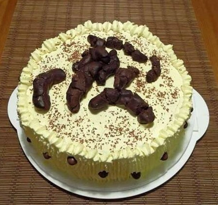 十款辣眼睛的儿童生日蛋糕,污出新境界啊! - 奇葩的世界 - zeze!啧啧