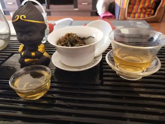 喝茶的心情唯美句子喝茶怎么发朋友圈吸引人