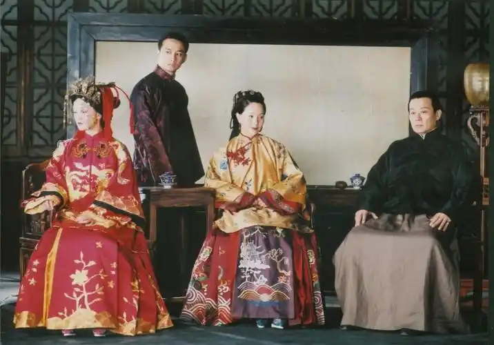 橘子红了秀禾服