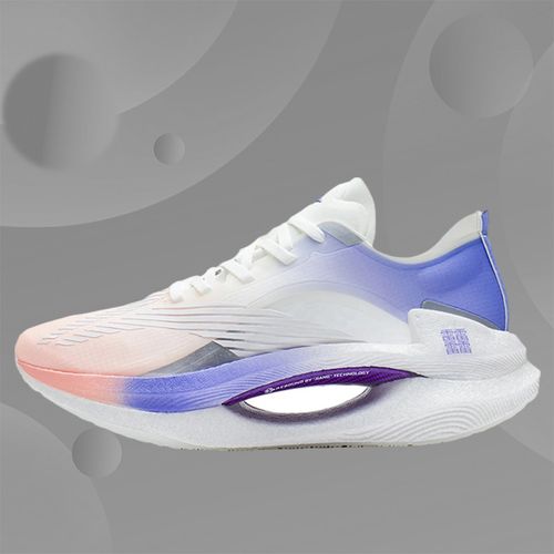 李宁绝影碳板跑鞋