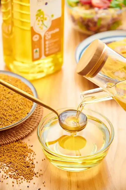 原装进口低芥酸菜籽油食用油拍摄