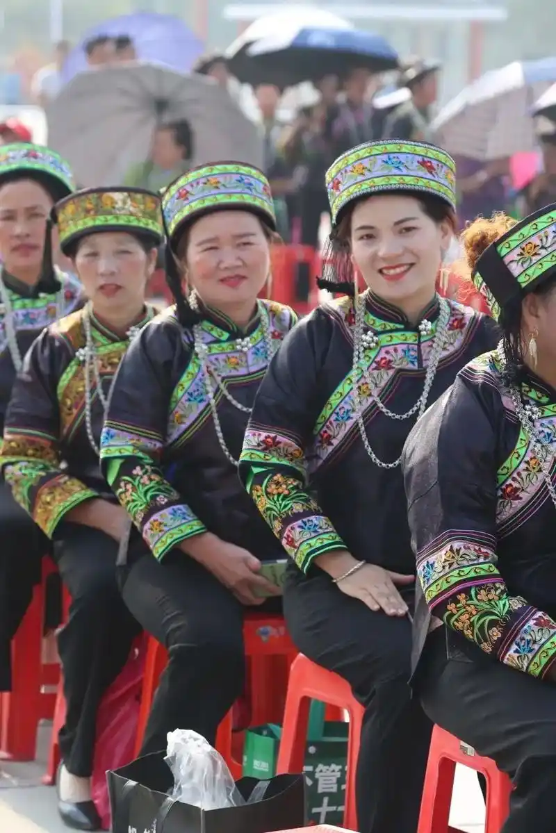 隆林壮族三月三"百村千人"排歌会.三月三是壮族人民一年一度的 - 抖音