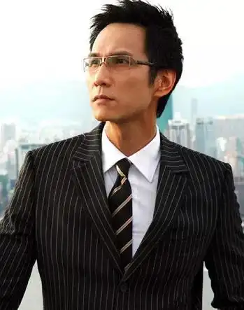 前亚视小生欲摆脱百万富翁造型:想做变态佬或者杀人犯!_陈启泰