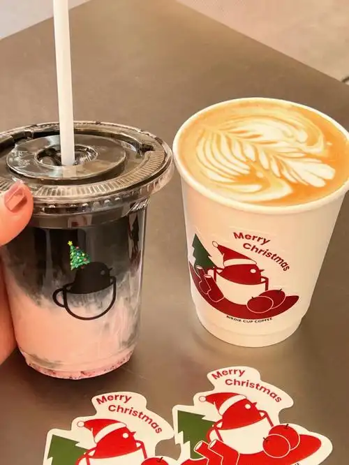 上海咖啡小鸟杯也入冬了黑草莓拿铁登场