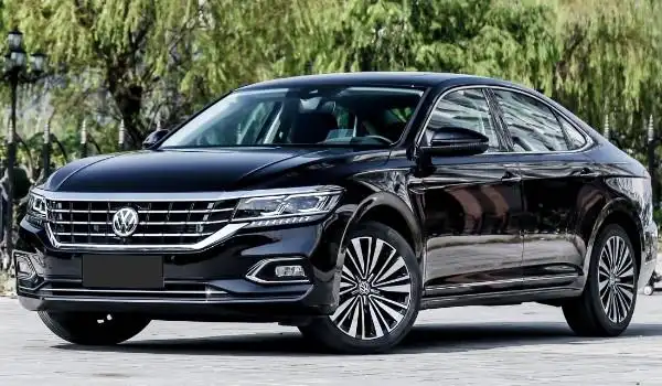 帕萨特2021款报价及图片 帕萨特多少钱能拿下(2021款仅售18万)