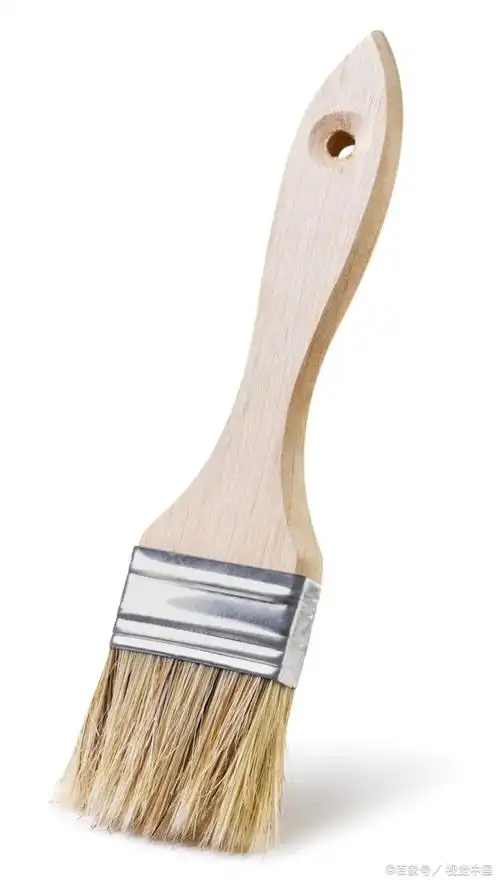 而在众多化妆刷中,有些刷子是必备的,它们需要被收入你的化妆包中