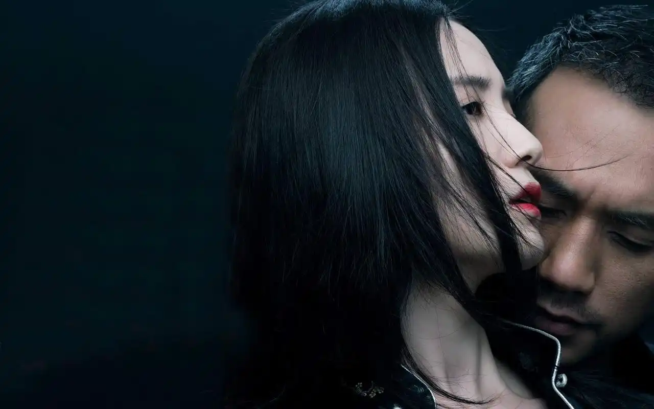 小宋佳桌面壁纸中性干练的女神