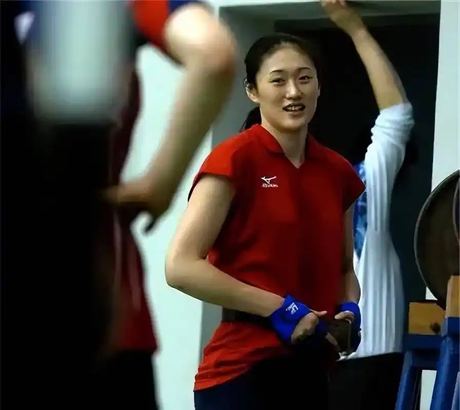 原创前女排国手刘亚男近况如何曾带领女排夺冠现退役成高官