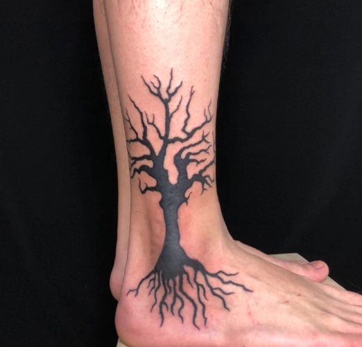 2020最新男生树纹身图片大全 超好看的树木树根纹身设计(1/14)-纹身