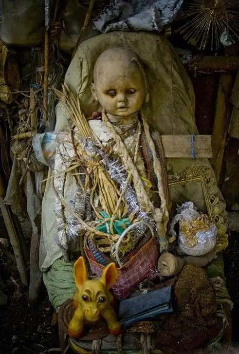 墨西哥娃娃岛神秘诡异令人毛骨悚然(高清组图)(18)