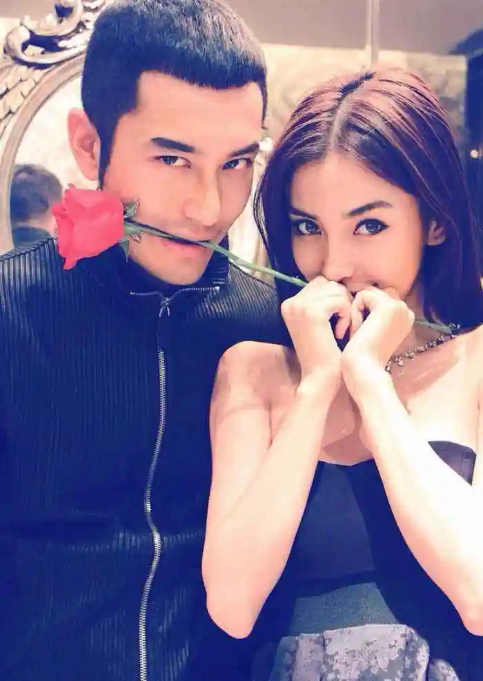 终于瞒不住?据港媒报道黄晓明baby已离婚,就连结婚也是假的