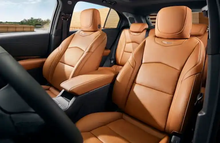 新贵驾到 全系升级轻混动新款凯迪拉克xt4上市 售价26.