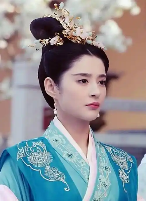 扮演"天下第一美人"的5位女星,前4位被吐槽,只有她最经典!