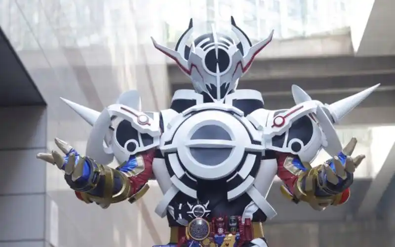 e总黑洞形态效忠之地战斗完整版!超帅黑洞踢登场!