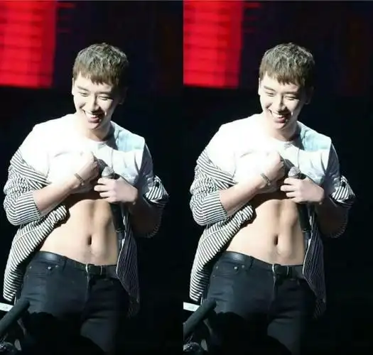 周杰伦说夏天的腹肌走的太快就像龙卷风