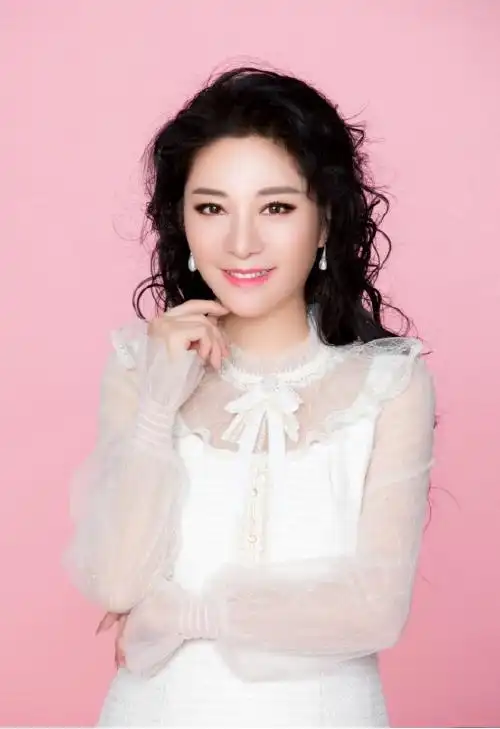 斯兰应邀2021安徽泾县宣纸文化艺术节开幕式演出