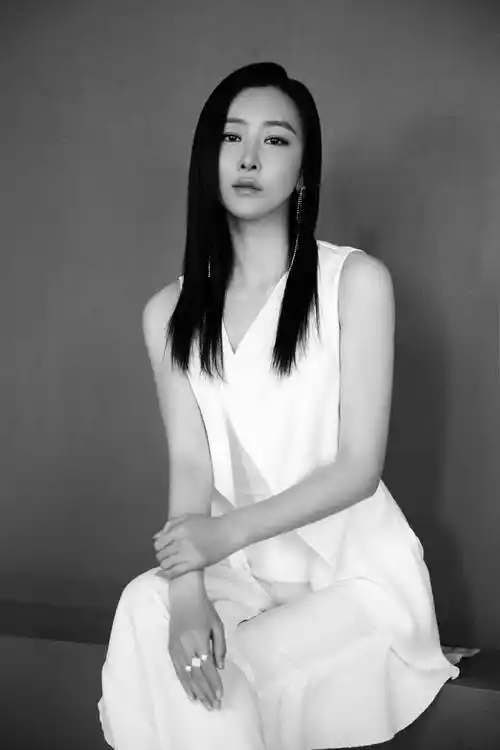 毛俊杰黑白调写真 重塑色彩减法艺术