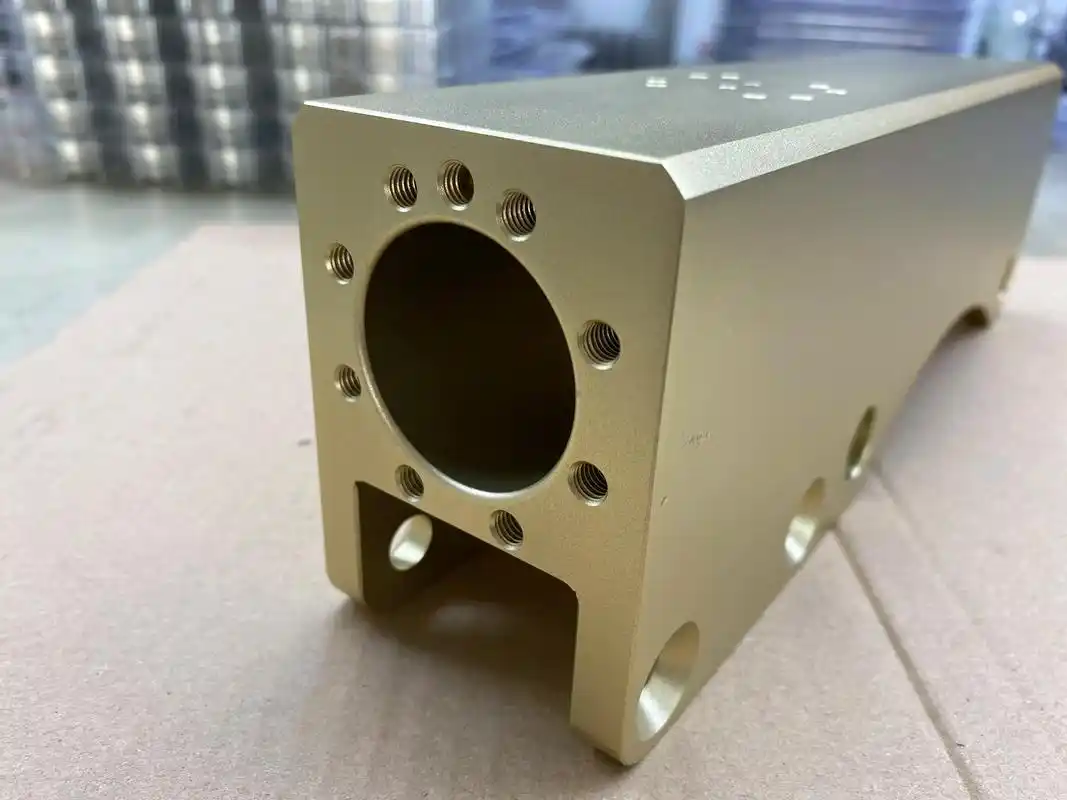 铝表面处理工艺 阳极氧化可以有效提升金属制品的耐腐蚀性,硬 - 兑趑