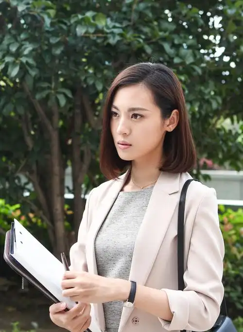 周放:一个"非典型"演员,静待花开真实绽放.祝你生日快乐