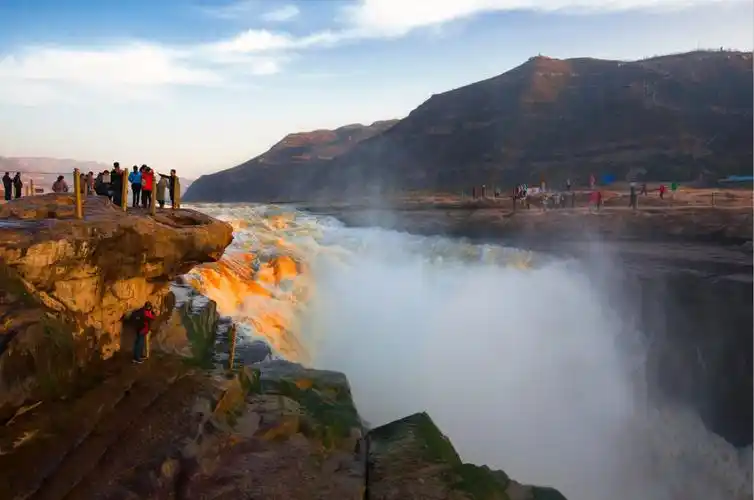 黄河一一壶口瀑布 摄影 梁韩生 - 美篇