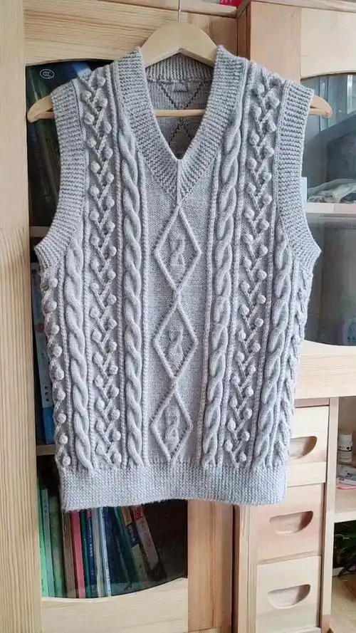 男士豆豆花菱形花样v领毛衣背心,纯手工编织,喜欢的可以学会编织