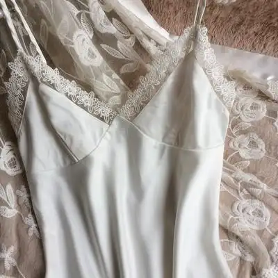 新品女士纯白蕾丝吊带睡裙大码可爱公主丝绸真丝睡衣连体打底睡裙