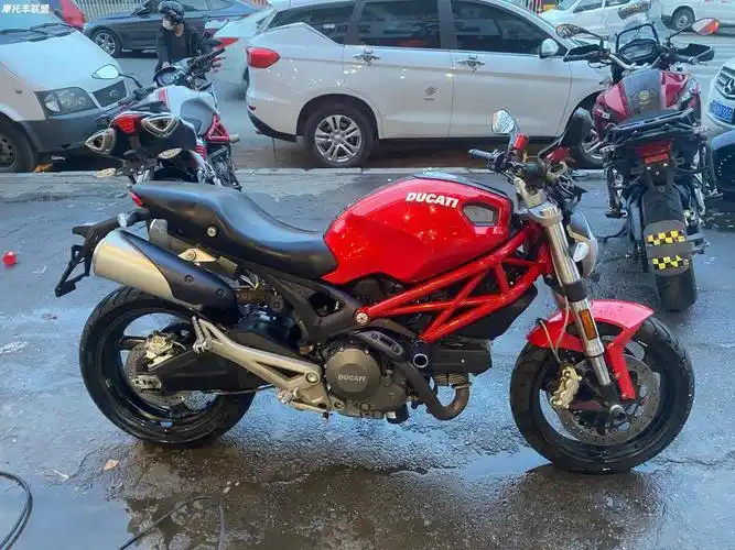 杜卡迪小怪兽795monster795