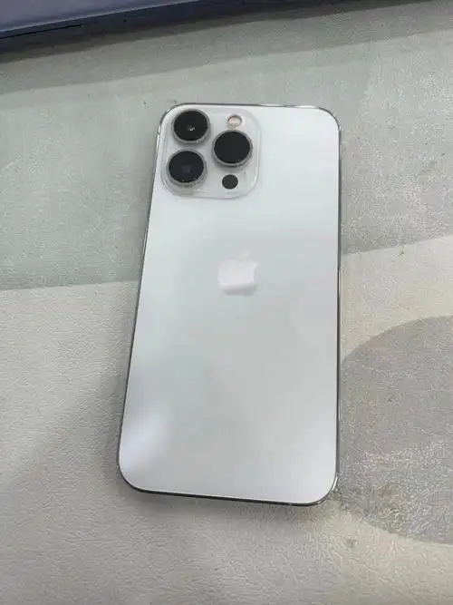 苹果13pro256g国行银色5g全网成色99新