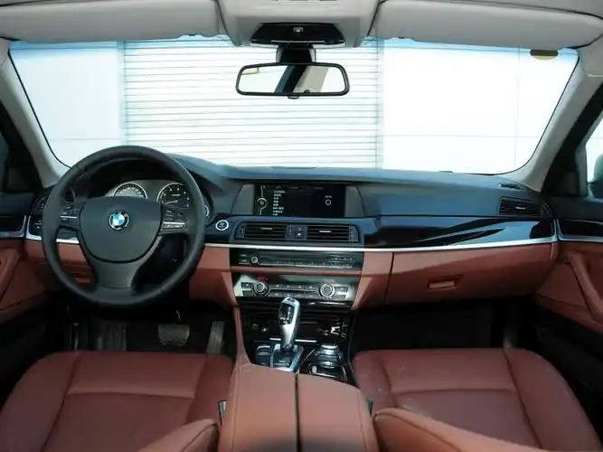 宝马(进口) 宝马5系(进口) 2012款 530i 领先型 旅行版